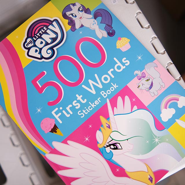 My Little Pony: 500 First Words Sticker Book (Paperback)