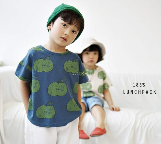 Apple Tee (2 Colours) - Oh Happy Fry - we ship worldwide